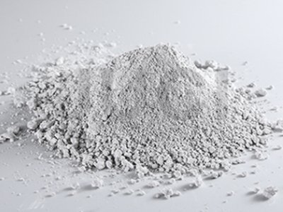 有哪些重要粉体材料仍需大量依赖进口？