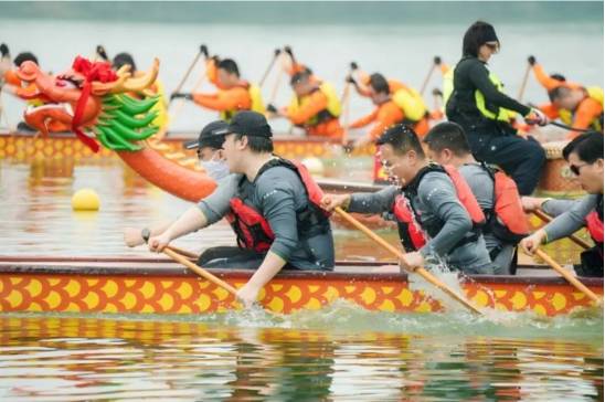 同心奋楫 龙腾四方——2026年武汉民营企业龙舟竞渡联谊赛成功举行