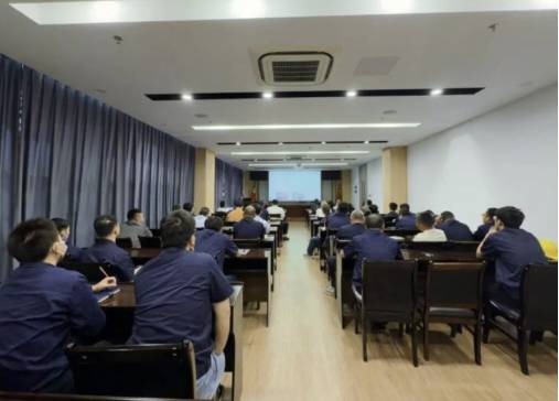 江钨集团装备制造产业协同产品知识专题讲座在金环磁选举办