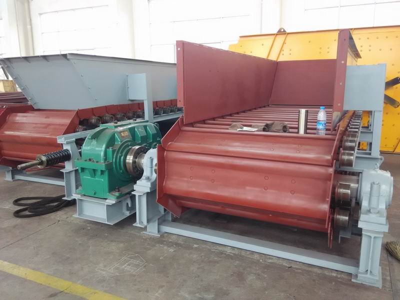 bq800×2400板式给料机